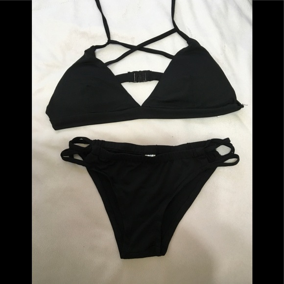 Black Spaghetti Strap Padded Bikini - Picture 2 of 5